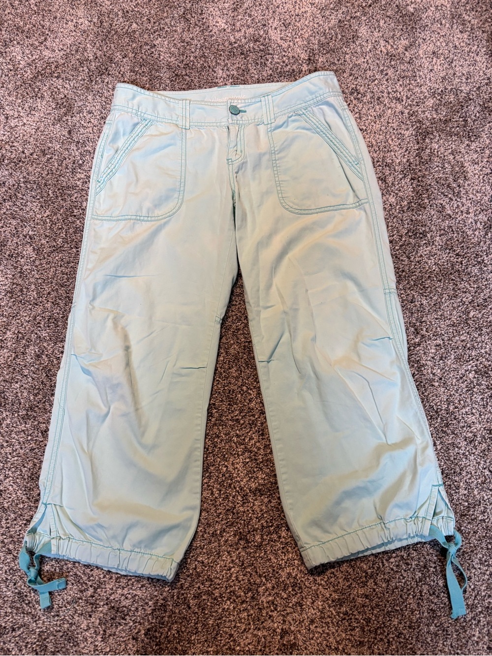 Aeropostale Light Blue Capri Pants